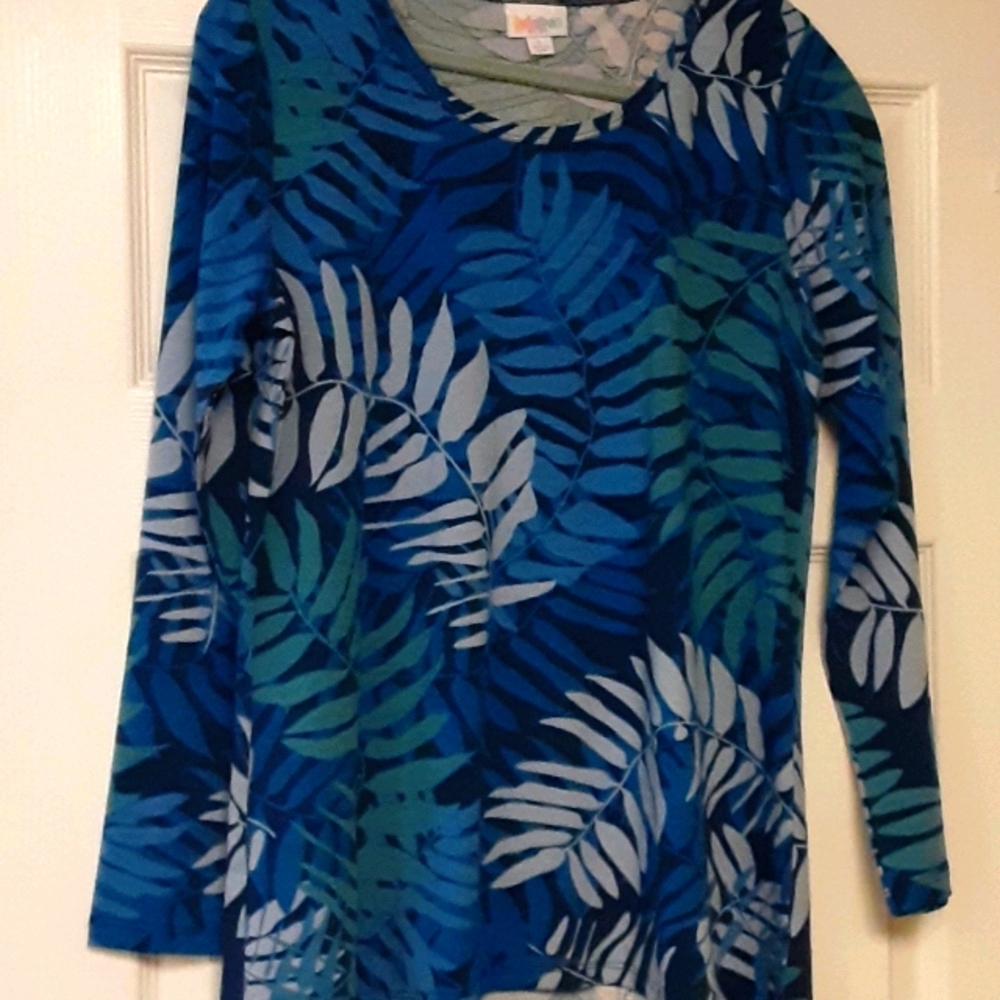 Women's large top